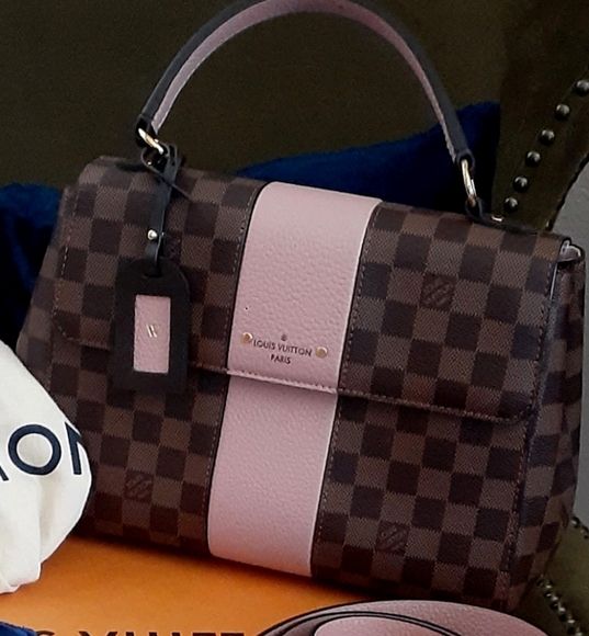 Louis Vuitton Handbags - LOUIS VUITTON Damier Bond Street bag ALMOST NEW!🌸
